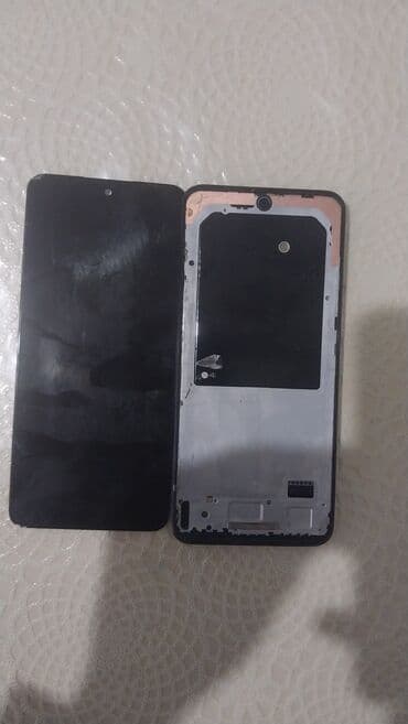 Fly: Xiaomi Redmi smartfon - Brend: Redmi (Xiaomi) - Rəng: Tünd mavi/qara — 6