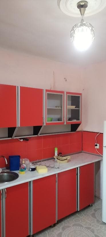 midada ev satilir: Sumqayıt, 4 otaqlı, Köhnə tikili, 179 kv. m — 2