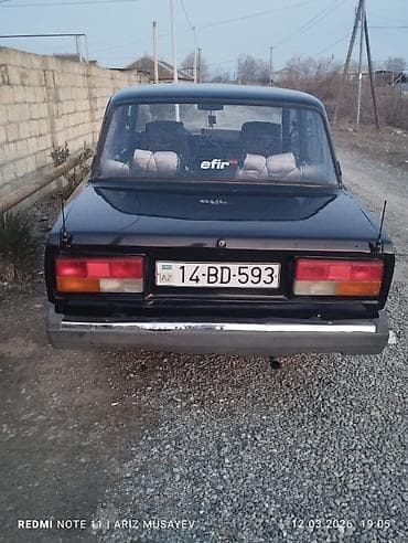 prius arxa: Lada klassik model (VAZ) – fərqli işıqlandırma və sadə interyerlə - — 8