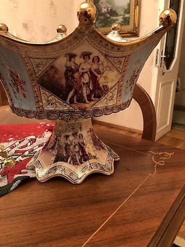 panelər: X.Rongtai markalı dekorativ porselen meyvə/qənd qabı - Material — 2