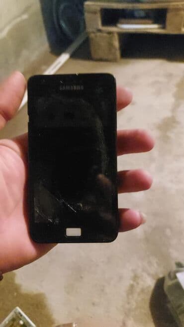 samsung a6 2018: Samsung Galaxy A22, rəng - Qara, Qırıq — 1