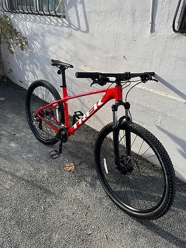 Trek Marlin seriyalı dağ velosipedi - Çərçivə: yüngül alüminium