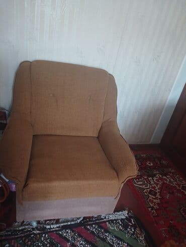 işlenmiş divan kreslo: Mini-divan, İşlənmiş, Açılmayan, Bazasız, Parça, Çatdırılma yoxdur — 1