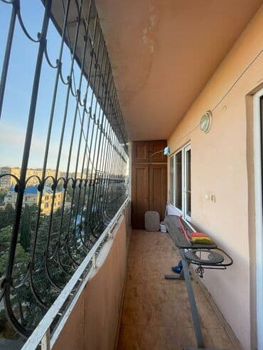 ramanada evler: Bakı, 3 otaqlı, Köhnə tikili, m. Həzi Aslanov, 85 kv. m — 25