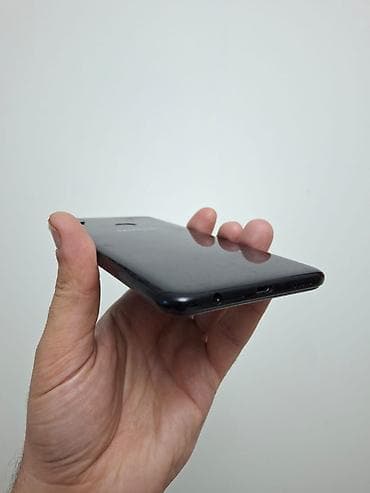 62 10 nokia: Samsung Galaxy A10s, 32 GB, rəng - Qara, Qırıq — 4