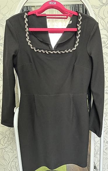 yun koftalar: Qadın geyimi – klassik qara don - Rəng: qara - Dizayn: düz, bel — 1