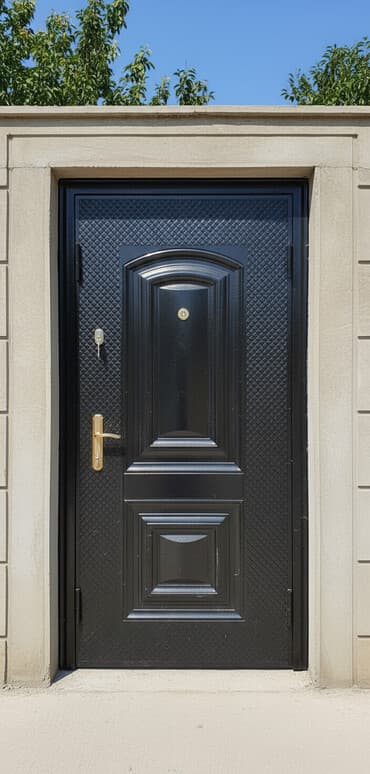 dəmir giriş qapıları: Seyf qapılar Münasib qapılar Dəmir qapı Ev qapıları Çol qapısı — 1