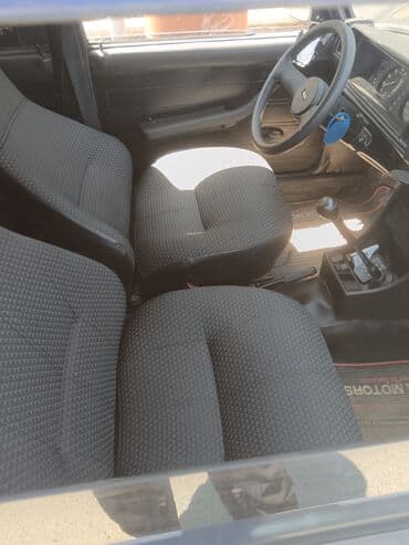 запчасти для ваз 2107: VAZ (LADA) 2107: 1.6 l | 2005 il 57777 km Sedan — 3