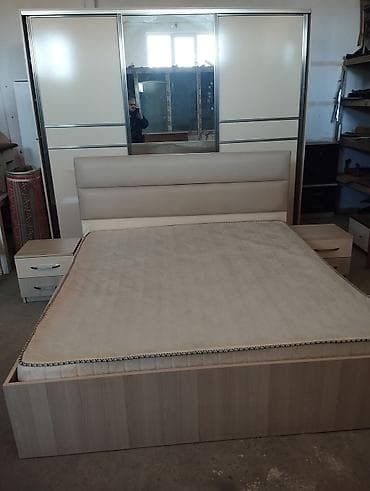 cüt kravatlar: Turkiyə istehsalıdir,saz vəziyyətdə,ölçüləridolab 2.50/2.30 taxt — 3