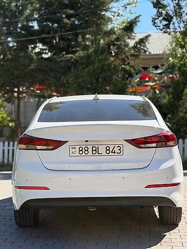 byd f3 2012: Hyundai Elantra: 1.6 l | 2018 il Sedan — 3