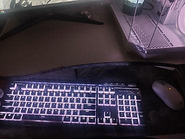 hyperx quadcast: HyperX Elite 2 mexaniki klaviatura - Tam ölçülü dizayn, ayrı NumPad — 1