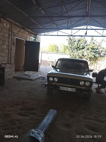 Model: VAZ 2106 (Jiguli) Kuzov: sedan, bej rəng Sürətlər qutusu — 1