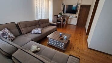 7 ve 8 mkr satilan evler: 3 otaq 1 zal. giriş kalidor, ve hamam tualet . heyetdede ayrica tualet — 5