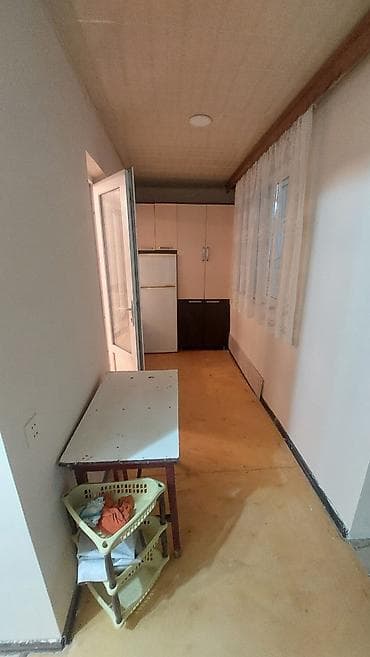 1: Xətai rayonu Tusi 14, parka yaxın, metroya 10 dəq məsafədə, remontlu — 4