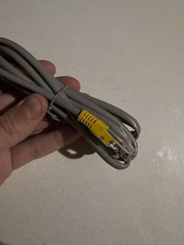 Kompüter ehtiyyat hissələri: Ethernet şəbəkə kabeli (1,5 metr) - RJ45 konnektorlu, hər iki ucu — 1