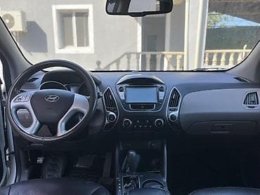 opel astra 1 3: Hyundai ix35: 2 l | 2013 il Krossover — 3