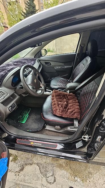 5: Chevrolet Cobalt: 1.5 l | 2022 il 175000 km Sedan — 4