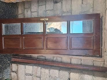 Ağac şüşəli qapılar - Material: təbii ağac karkas, laklı səth -