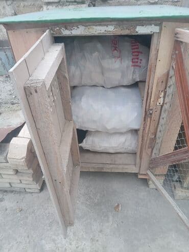 embawood tek carpayilar: Açılan, 1 qapı Düz dolab — 2