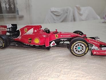dirnaq bezekleri instagram: Ferrari f1 model original ideal vəziyyətdə — 4