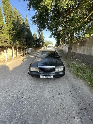 mercedes 124: Mercedes-Benz 190 (W201): 2 l | 1990 il Sedan — 7