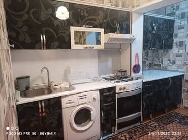 bina az musfiq qesebesi kohne tikili: Xətai rayonu,Köhnə Günəşli qəsəbəsi,Şah oilin yanı.9 mərtəbəli — 7