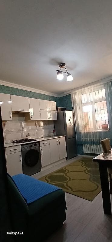 28 may evler: Satılır: həyətli fərdi ev - Plan: girişdə örtülü eyvan/teras, metal — 3