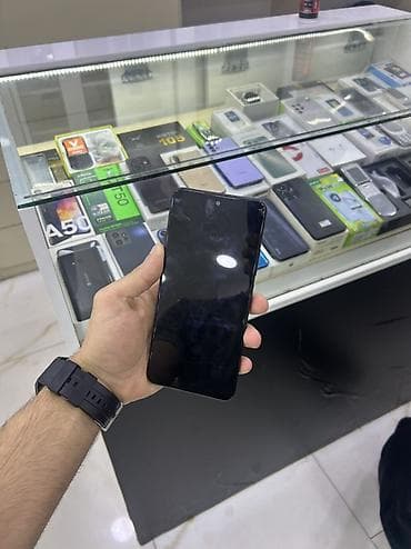 телфон: Redmi note 12\256 yadaş uzunde cat var başqa problemi yoxdu 20 m xerci — 4