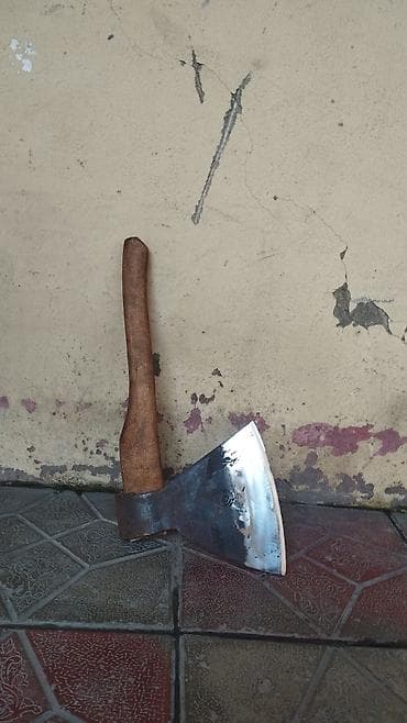 pol taxdaları: Odun baltası, Polad — 2