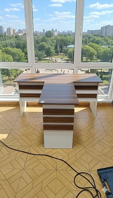 Офисная мебель: Новый, Для сотрудника, Прямоугольный стол — 1