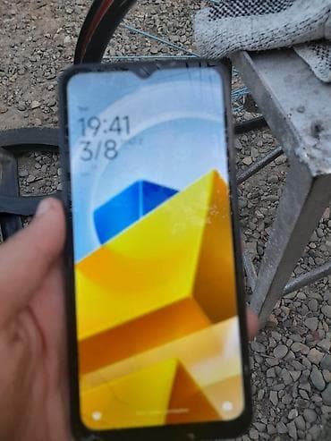telefonlar 32 s: Poco M5, 128 GB, rəng - Qara, Sensor — 1