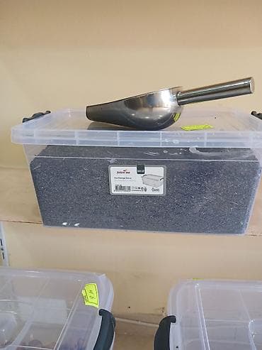 пищевой бак пластиковый 300 литров: Hamısı birlikdə satılır. Böyük 35 litr olan 15 azn. kiçik 14litr olan — 4