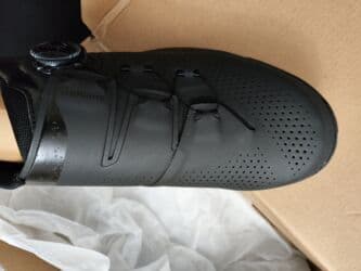 eliptik velosiped: Tezedi,Istifade olunmuyub.ORIGINALDI.Ayagimi sixir deye satiram,44 — 10