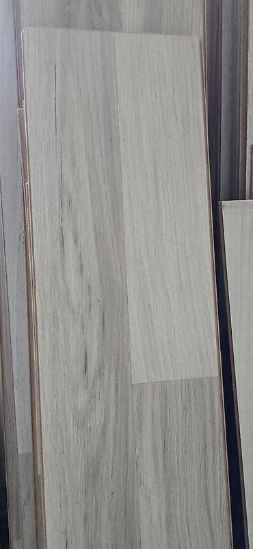 15 kvadrat Məhsul: Laminat döşəmə lövhələri - Rəng/naxış: Açıq at lalafo.az 15 kvadrat Məhsul: Laminat döşəmə lövhələri - Rəng/naxış: Açıq