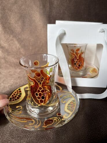 Çaydanlar və qəhvədanlar: Armudu stəkanlar, 1 əd — 1