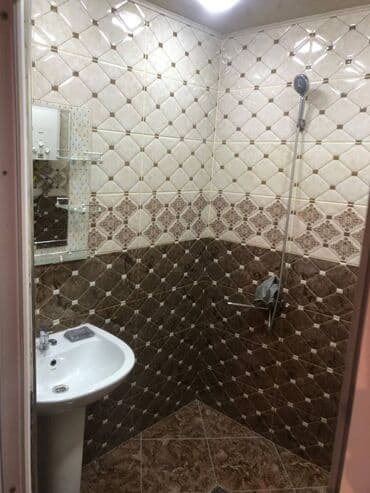 9 ci mikrorayon satilan evler: Bakı, 2 otaqlı, Köhnə tikili, m. Həzi Aslanov, 62 kv. m — 10