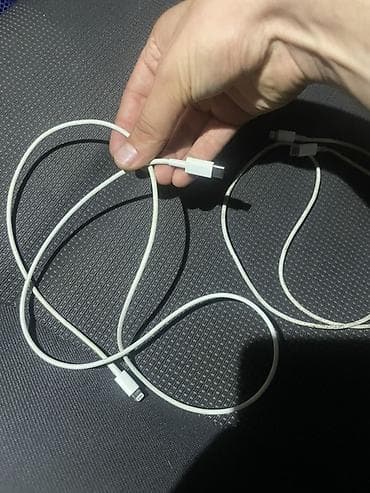 iphone 8 kabrolari: İphone usb si orginaldı qiymet 25 azn 1 ədədinə aiddir tək tək də — 1