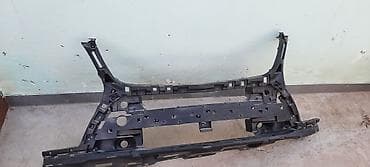 mercedes e 2: Məhsul: Avtomobil üçün ön panel dayağı/radiator üst çərçivəsi (ön “TV — 1