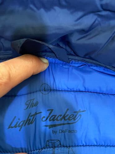 layka kurtkalar: Defakto firması. Yaxşı vəziyyətdədir. L razmerdi — 3