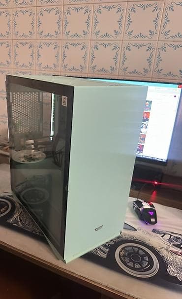 mini led: Cox az ve seliqeli istifade olunub Mint rəngdə ATX/Micro-ATX — 3