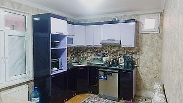 Mətbəx mebeli dəsti və künc divanı. asprator, moyka, qaz. çox az