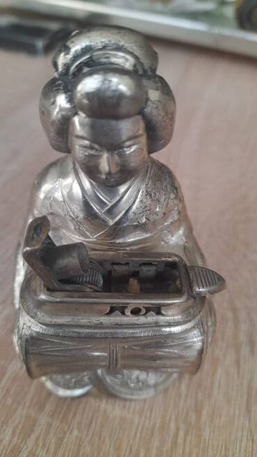 ikinci el sukute: Yapon geyşası formasında vintaj alışqan 1950–1970-ci illərə aid nadir — 2