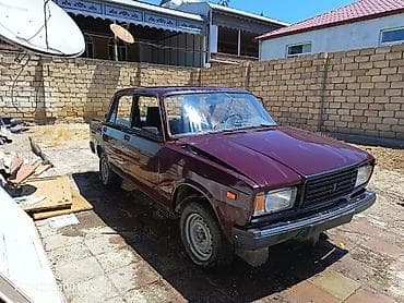 07 satsi: VAZ 2107 sedan – ehtiyat hissələri üçün - Kuzov: tünd bordo rəng, 4 — 2