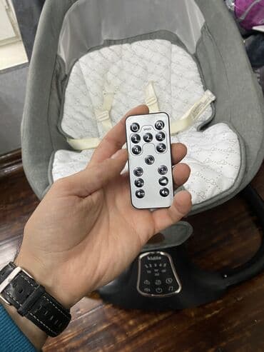 isdemis mebeler: Oğlan və qız üçün, İşlənmiş, Beşik, Yellənmə mexanizm ilə — 4