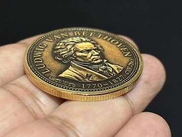 classi: Beethoven xatirə medalı – “Classical Music Legacy” seriyası - Ön üz — 5