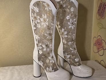 Ağ rəngli qadın dizədək çəkmələr – mesh krujeva dizaynlı - Model