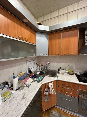 işlenmiş metbex mebelleri: Sol 1.92 Sag 5.706 Moyka qaz aspirator hamsi uzerinde Üst skaf — 1