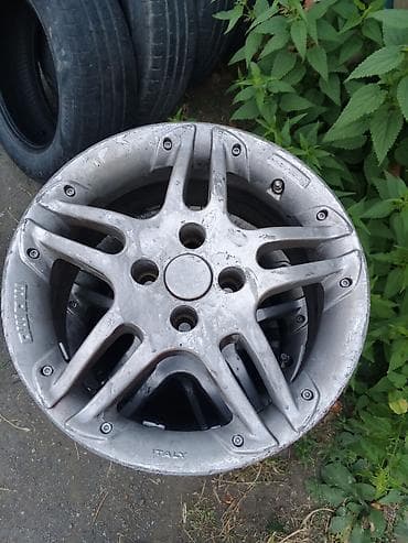 İşlənmiş Disk R 15, 4 Boltlu lalafo.az -da İşlənmiş Disk R 15, 4 Boltlu