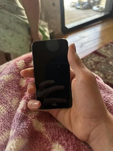 mini soyuducu satilir: İpod satılır 2 ci əl deyil 0 dan məndədi,şkafdan tapmısam işlək deyil — 2