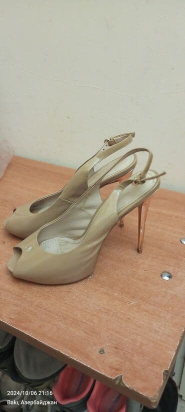 qadın vyetnamkaları: Ölçü: 39, rəng - Qızılı, İşlənmiş — 3